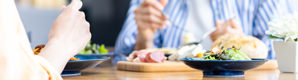 食事をしているイメージ