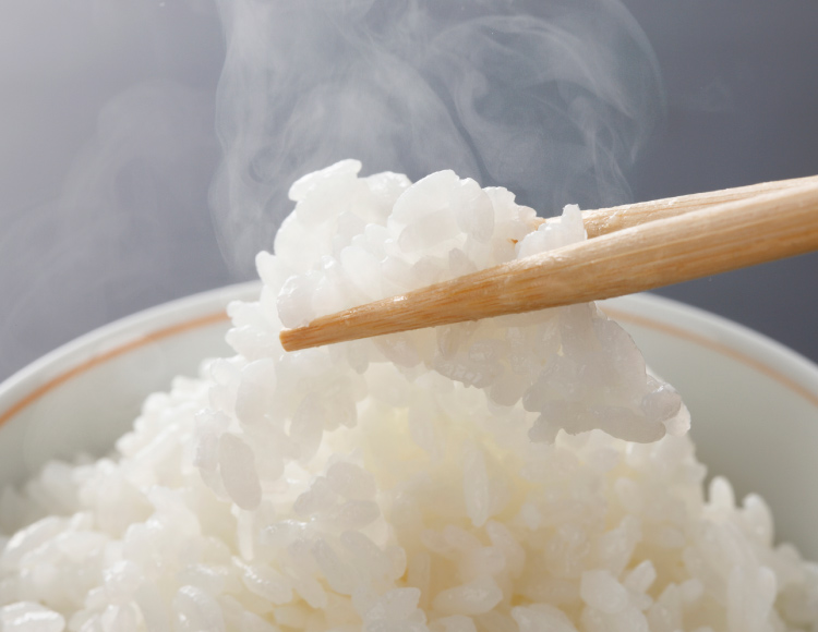 炊き立ての新米イメージ